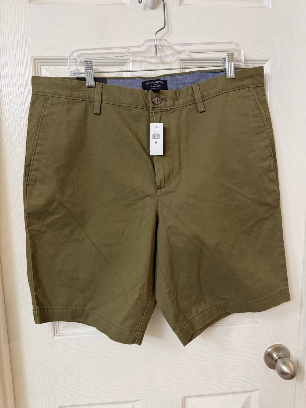 Banana Republic Men's Olive Aiden Shorts